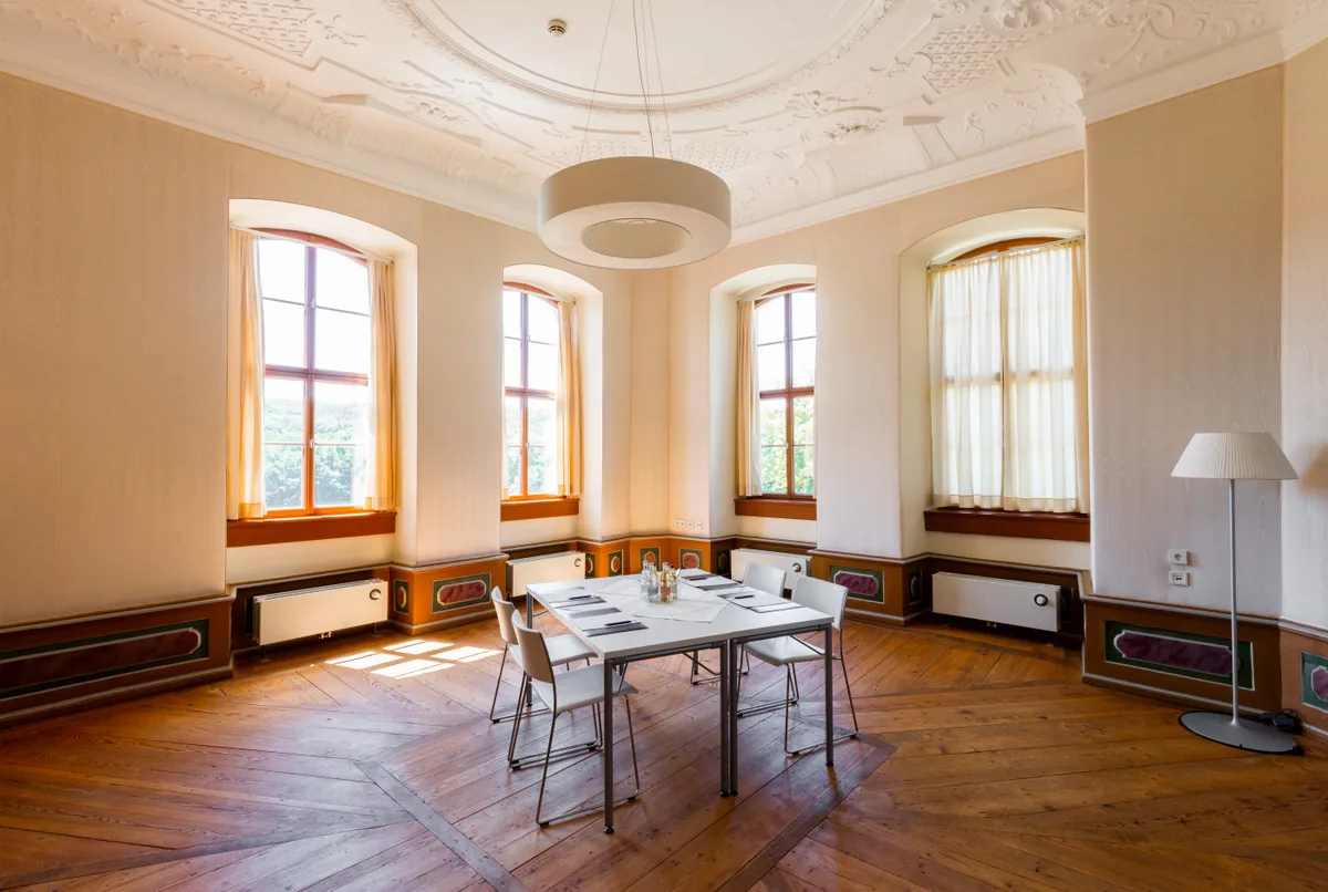 Blick aus dem Salon Sophie auf den Pücklerschlag